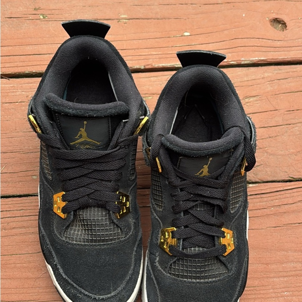 Jordan 4s